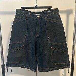 oversized baggy jorts